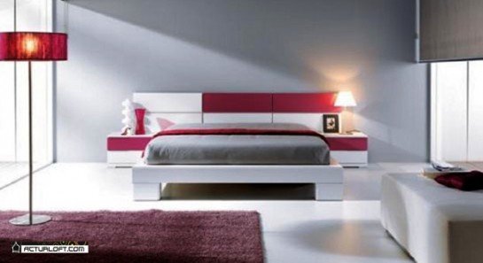 Cama. Look fresco,  color marfil con detalles de pintura color cereza en los cajones superiores y el cabecero es una buena opción para un espacio con estilo Ref.A 010